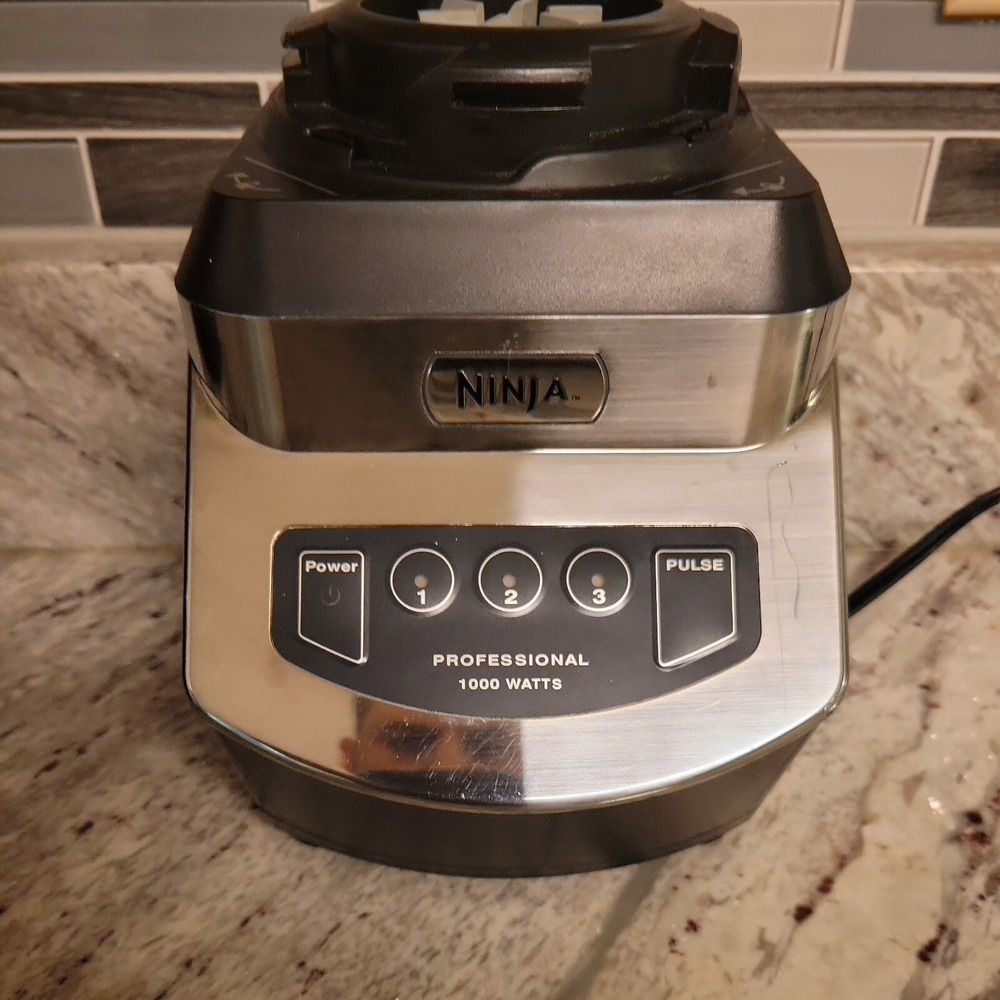 Ninja Blender Model NJ600 Motor Base Only 1000 Watt Tested